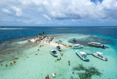 Nearby Cayes - Kmar Villas